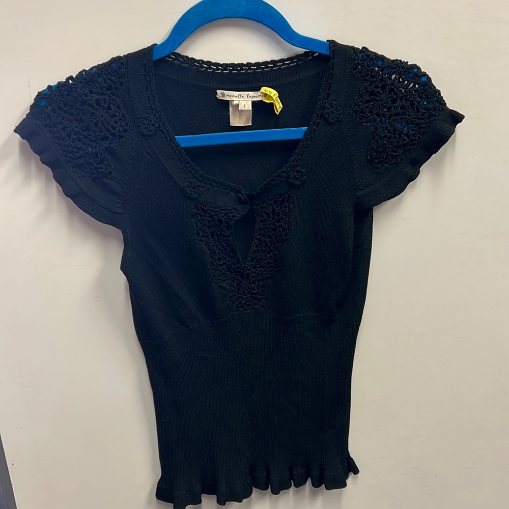 Nanette Lenore sweater top crocheted. Size small